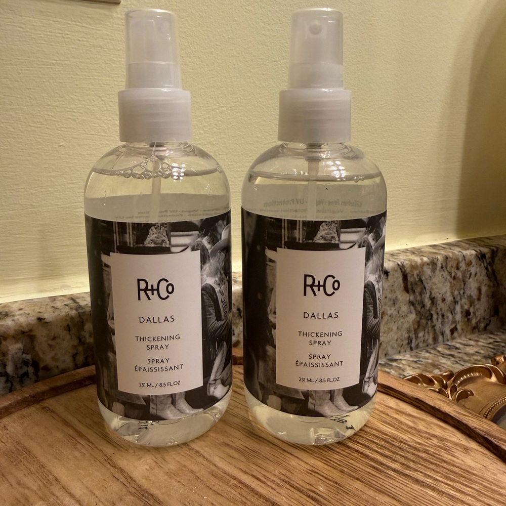 R+Co Dallas Thickening Spray